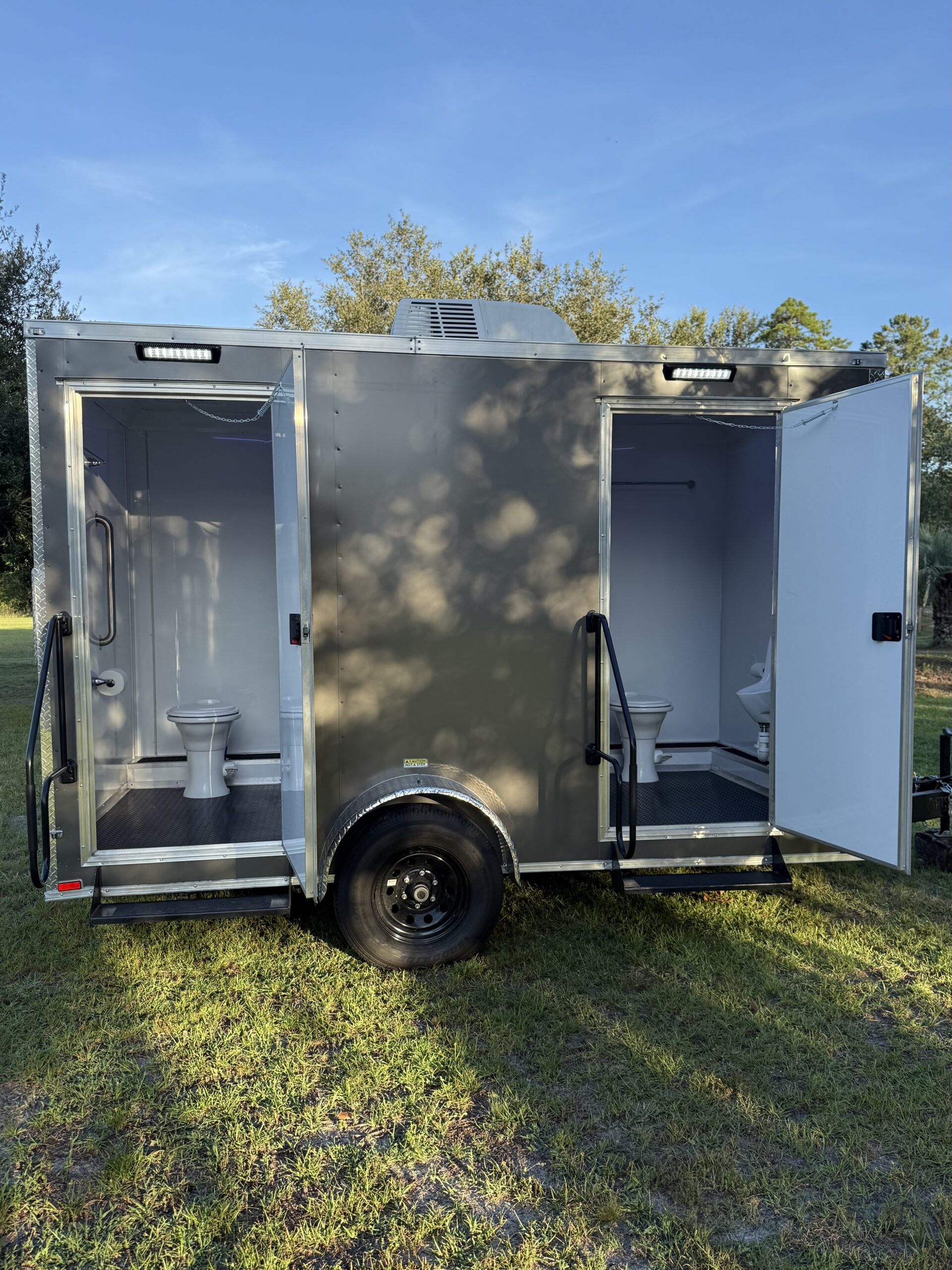mobile restroom 2
